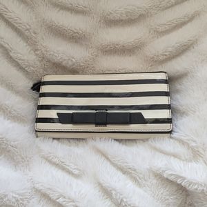 Black & White Kate Spade Wristlet Wallet